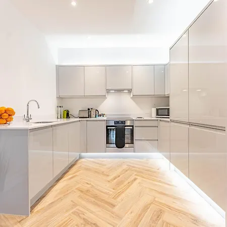 Wellington House By Celador Apartments Reading Exterior photo