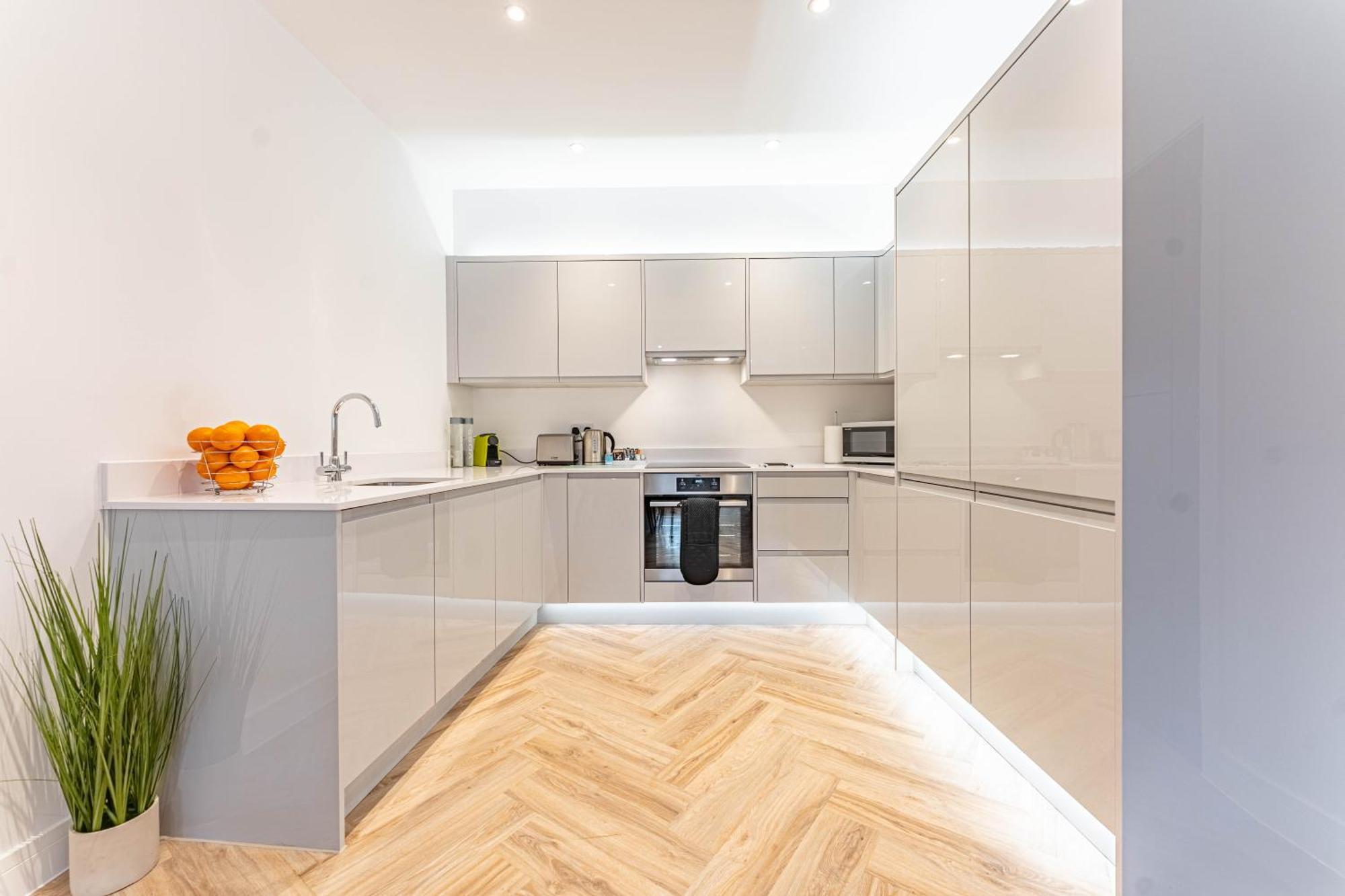 Wellington House By Celador *