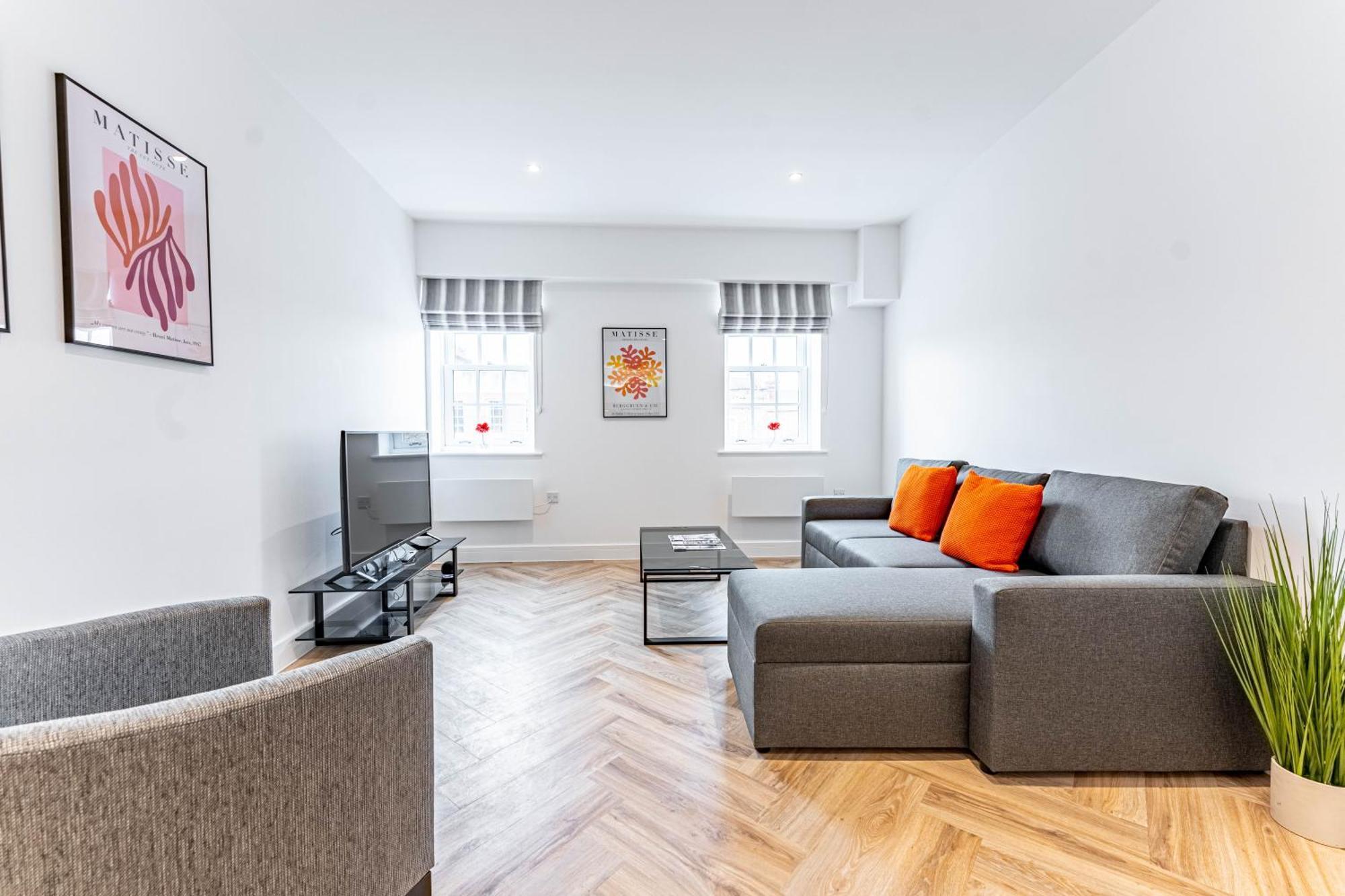 Wellington House By Celador * Reading